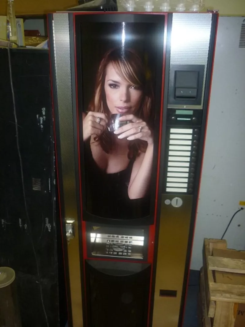 Торговый кофейный автомат  МК-01( аналог  Sagoma )
